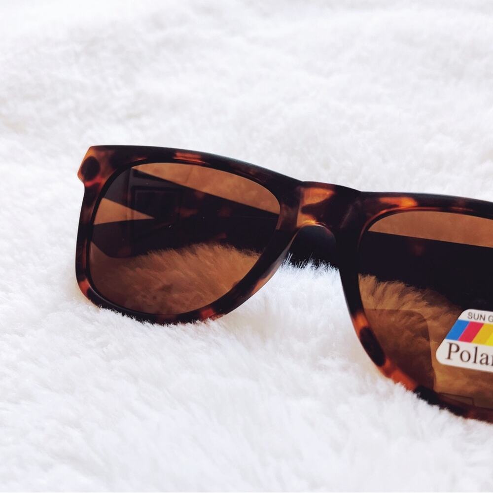 Max Tortoise Brown Polarized Sunglasses - Picture 3 of 9